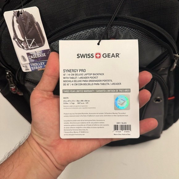 SwissGear - "NWT" Synergy Backpack for 16" Laptop Black and Gray MBS Logo - Picture 15 of 15
